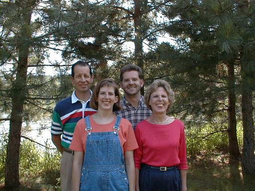 1999-08-24.portrait.lake_cabin.snyder_family.1.cook.mn.us 
