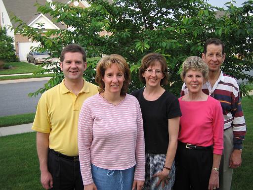 2004-06-06.portrait.2.snyder_family.bel_air.md.us 