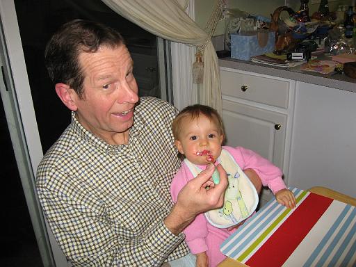 2006-11-24.portrait.baby_12_months.wendy-seren-snyder.4.livonia.mi.us 