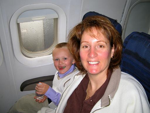 2006-04-25.airplane.ethan-nessa-snyder.1.livonia.mi.us 