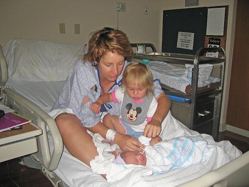 2007-07-26.portrait.hospital.baby_newborn.29.seren-nessa-ronan-snyder.southfield.mi.us 