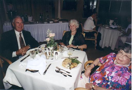 2002-05-10.wedding.kevin-nessa.rehersal.dinner.arthur-hilda-oma.venice.fl.us 