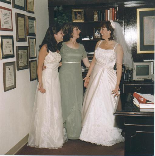 2002-05-11.wedding.kevin-nessa.before.last_chance.nessa-nancy-rika-snyder.2.venice.fl.us 