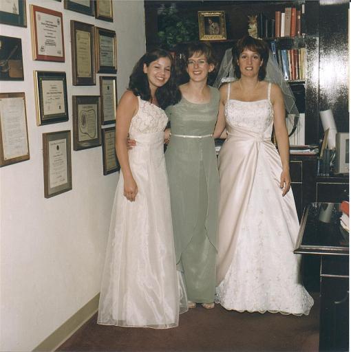 2002-05-11.wedding.kevin-nessa.before.last_chance.nessa-nancy-rika-snyder.3.venice.fl.us 