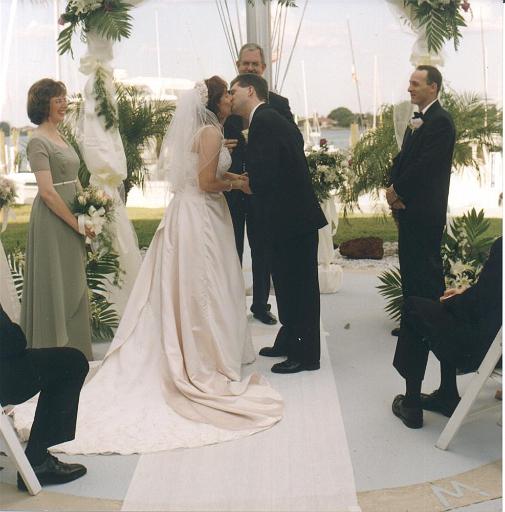 2002-05-11.wedding.kevin-nessa.vows.kevin-nessa-snyder.kiss.2.fav.venice.fl.us 