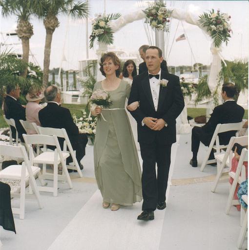 2002-05-11.wedding.kevin-nessa.recession.dom-nancy-snyder.1.fav.venice.fl.us 