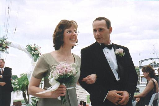 2002-05-11.wedding.kevin-nessa.recession.dom-nancy-snyder.2.fav.venice.fl.us 