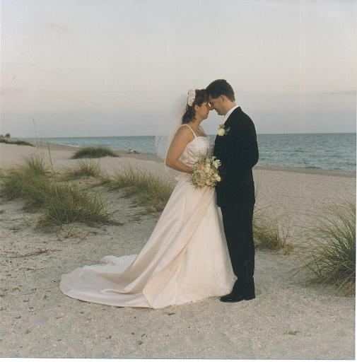 2002-05-11.wedding.kevin-nessa.beach.kevin-nessa-snyder.04.venice.fl.us 