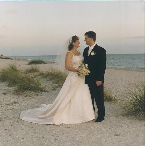 2002-05-11.wedding.kevin-nessa.beach.kevin-nessa-snyder.06.venice.fl.us 