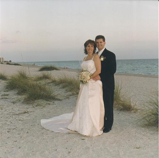 2002-05-11.wedding.kevin-nessa.beach.kevin-nessa-snyder.08.venice.fl.us 