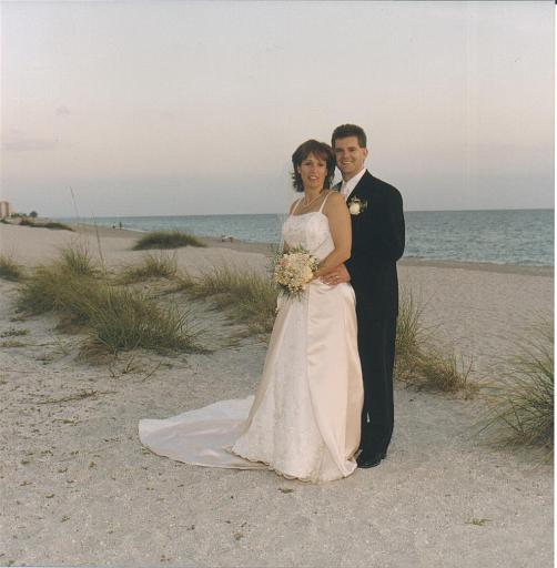 2002-05-11.wedding.kevin-nessa.beach.kevin-nessa-snyder.09.venice.fl.us 