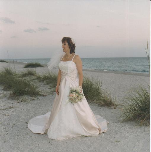2002-05-11.wedding.kevin-nessa.beach.nessa-snyder.3.venice.fl.us 