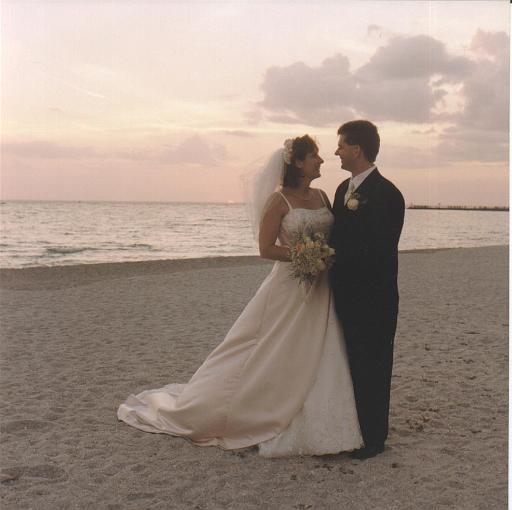 2002-05-11.wedding.kevin-nessa.beach.sunset.kevin-nessa-snyder.6.venice.fl.us 