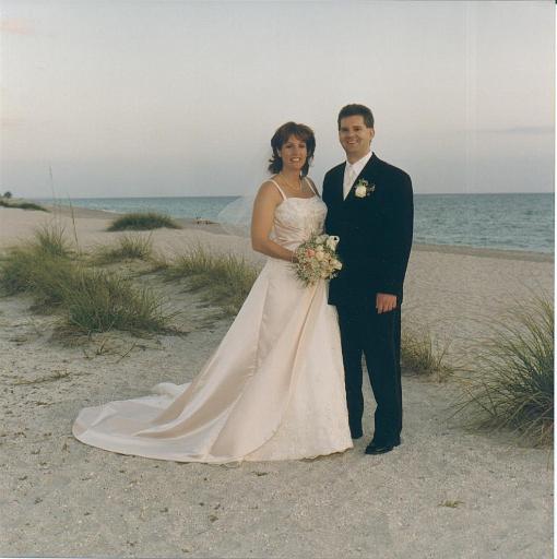 2002-05-11.wedding.kevin-nessa.beach.kevin-nessa-snyder.01.fav.venice.fl.us 