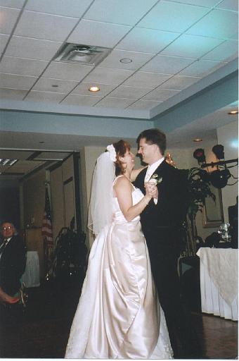 2002-05-11.wedding.kevin-nessa.reception.kevin-nessa-snyder.dancing.1.fav.venice.fl.us 