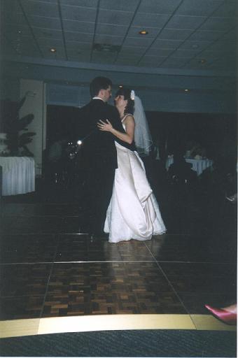2002-05-11.wedding.kevin-nessa.reception.kevin-nessa-snyder.dancing.2.fav.venice.fl.us 