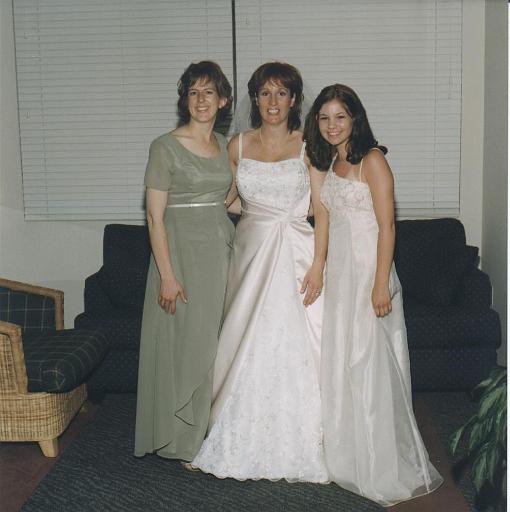 2002-05-11.wedding.kevin-nessa.reception.nancy-nessa-rika-snyder.2.venice.fl.us 