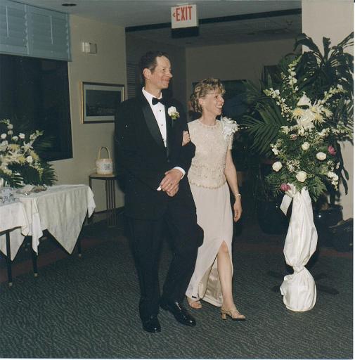 2002-05-11.wedding.kevin-nessa.reception.sandy-wendy-snyder.venice.fl.us 