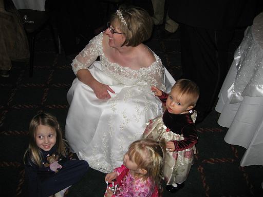 2006-11-04.wedding.nancy-tate.reception.seren-matti-grace-nancy-gibson-snyder.1.clarksville.tn.us 