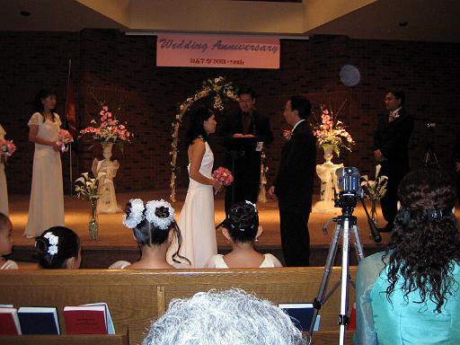2006-08-19.wedding.10th_year_anniversary.dan-michelle.ceremony.04.windsor.ca 
