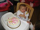 2006-11-19.seren.1yr_birthday.cake.14.seren-snyder.livonia.mi.us