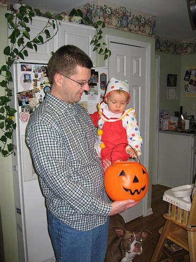 2006-10-31.halloween.baby_11_months.kevin-seren-snyder.1.livonia.mi.us 