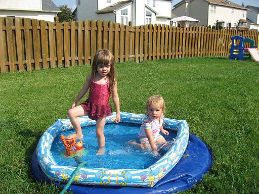 2007-08-00.water_play.pool.1.evie-seren-snyder.livonia.mi.us 
