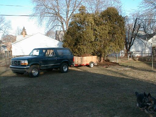1999-03-00.spring.mulch.unloading.3.schone.redford.mi.us 