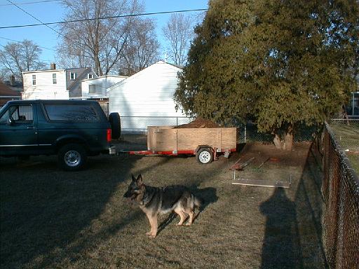 1999-03-00.spring.mulch.unloading.4.schone.redford.mi.us 