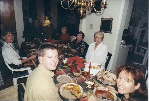 2002-11-00.thanksgiving.nancy-oma-june-nessa-kevin-snyder-sandy-dom-arthur.3.redford.mi.us 
