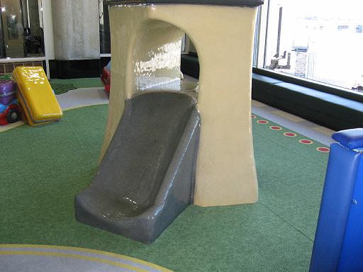 2006-12-28.playground.slide.1.tampa.fl.us 