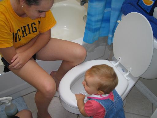 2006-10-22.playtime.toilet.seren-snyder.baby_11_months.3.merritt_island.fl.us 