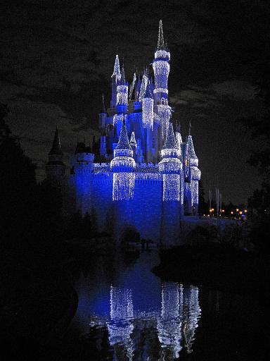 2007-12-23.castle.snow_white.07.magic_kingdom.disney.orlando.fl.us 