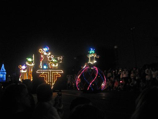 2007-12-23.parade.night.01.magic_kingdom.disney.orlando.fl.us 