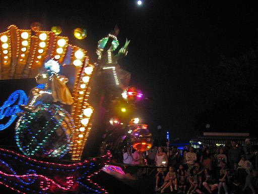 2007-12-23.parade.night.06.magic_kingdom.disney.orlando.fl.us 