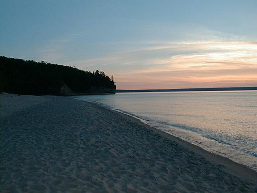 2000-07-06.beach.sunset.1.munising.mi.us 