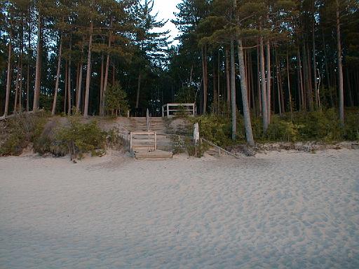 2000-07-06.beach.sunset.4.munising.mi.us 