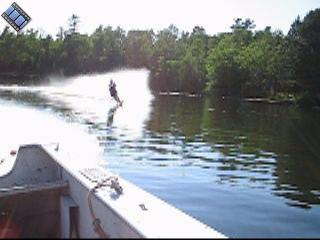 2005-08-16.waterskiing.kevin-snyder.success.video.320x240-50meg.lake_cabin.cook.mn.us 