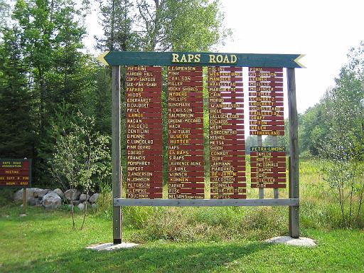 2005-08-18.signs.raps_road.2.lake_cabin.cook.mn.us 