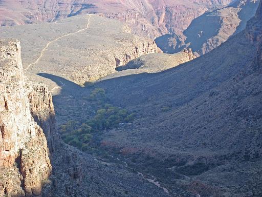 2007-11-17.canyon_embark_descent.bright_angel_trail.34.grand_canyon.az.us 