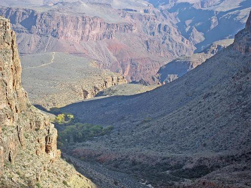 2007-11-17.canyon_embark_descent.bright_angel_trail.48.grand_canyon.az.us 