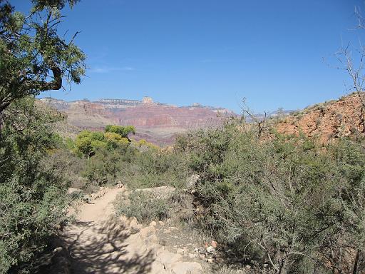 2007-11-17.canyon_return_ascent.bright_angel_trail.024.grand_canyon.az.us 