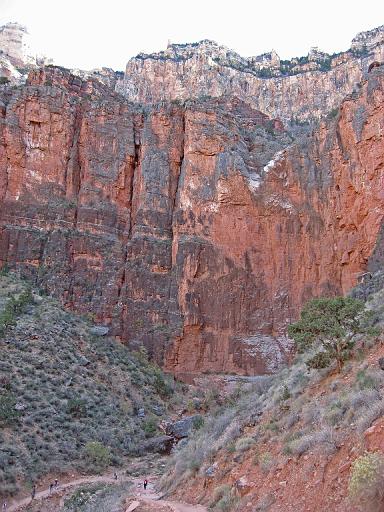 2007-11-17.canyon_return_ascent.bright_angel_trail.041.grand_canyon.az.us 