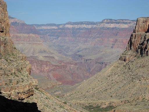 2007-11-17.canyon_return_ascent.bright_angel_trail.046.grand_canyon.az.us 
