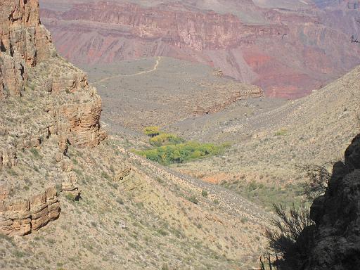 2007-11-17.canyon_return_ascent.bright_angel_trail.049.grand_canyon.az.us 