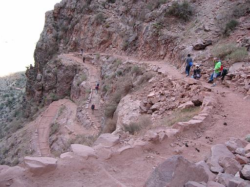 2007-11-17.canyon_return_ascent.bright_angel_trail.050.grand_canyon.az.us 