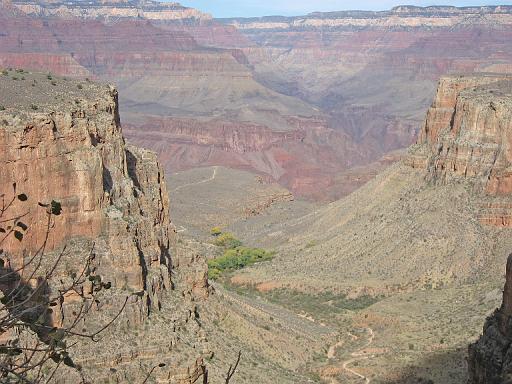 2007-11-17.canyon_return_ascent.bright_angel_trail.075.grand_canyon.az.us 