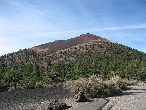 2007-11-18.volcanic_cinder_hills_overlook.sunset_crater.01.flagstaff.az.us 
