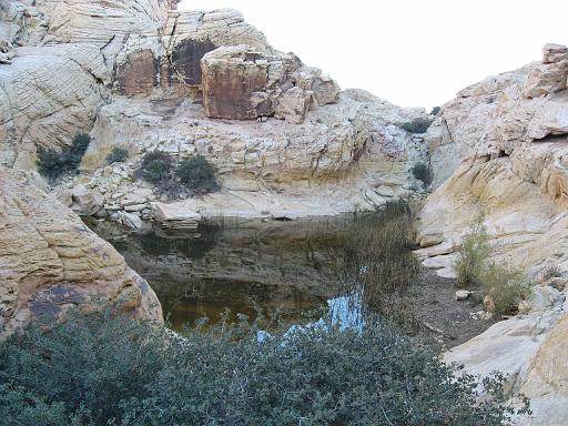 2007-11-24.calico_tanks_trail.33.water_tank.red_rock_canyon.nv.us 