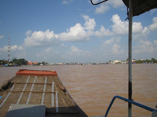 2004-07-05.mekong_delta.dock.4.my_tho.vn 